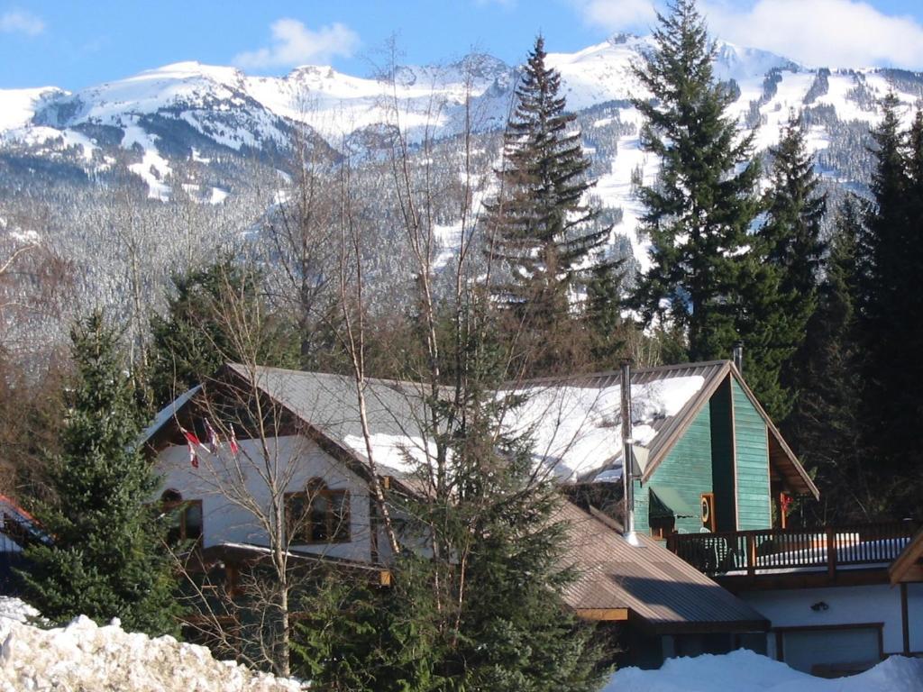 Golden Dreams B&B Whistler Exterior foto