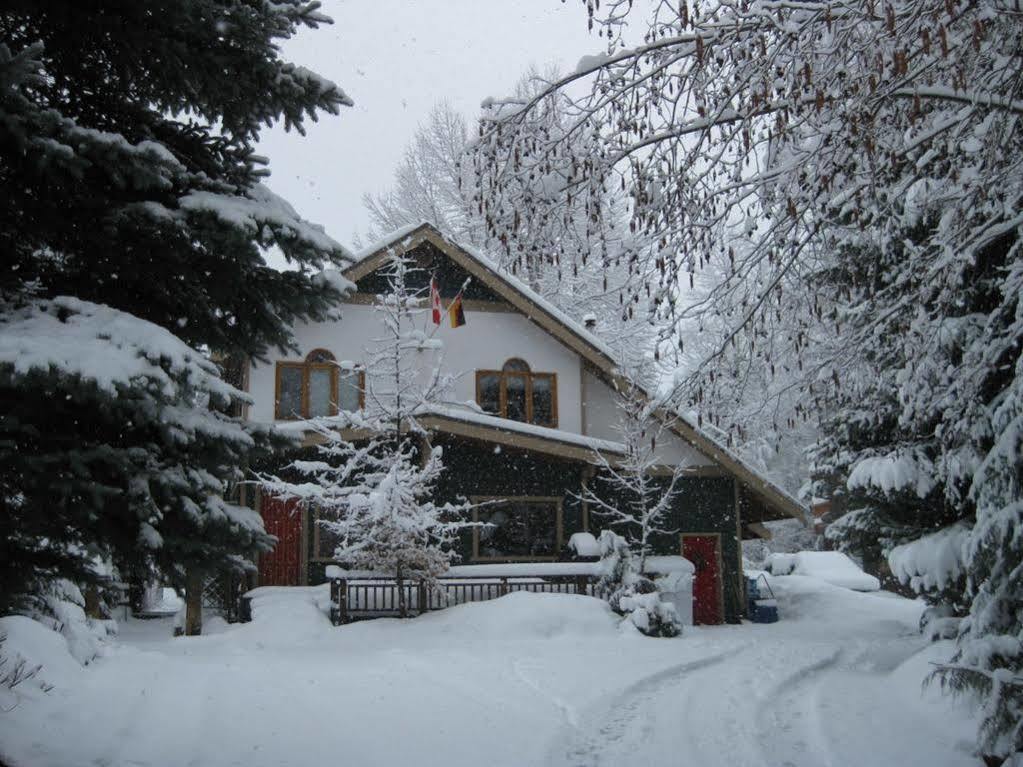 Golden Dreams B&B Whistler Exterior foto